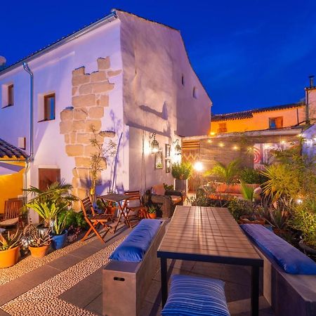 Atelier 88 Bed and Breakfast Alcala La Real Εξωτερικό φωτογραφία
